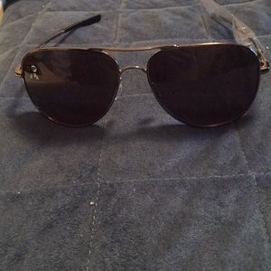 Male Oakley aviator sunglasses -never worn